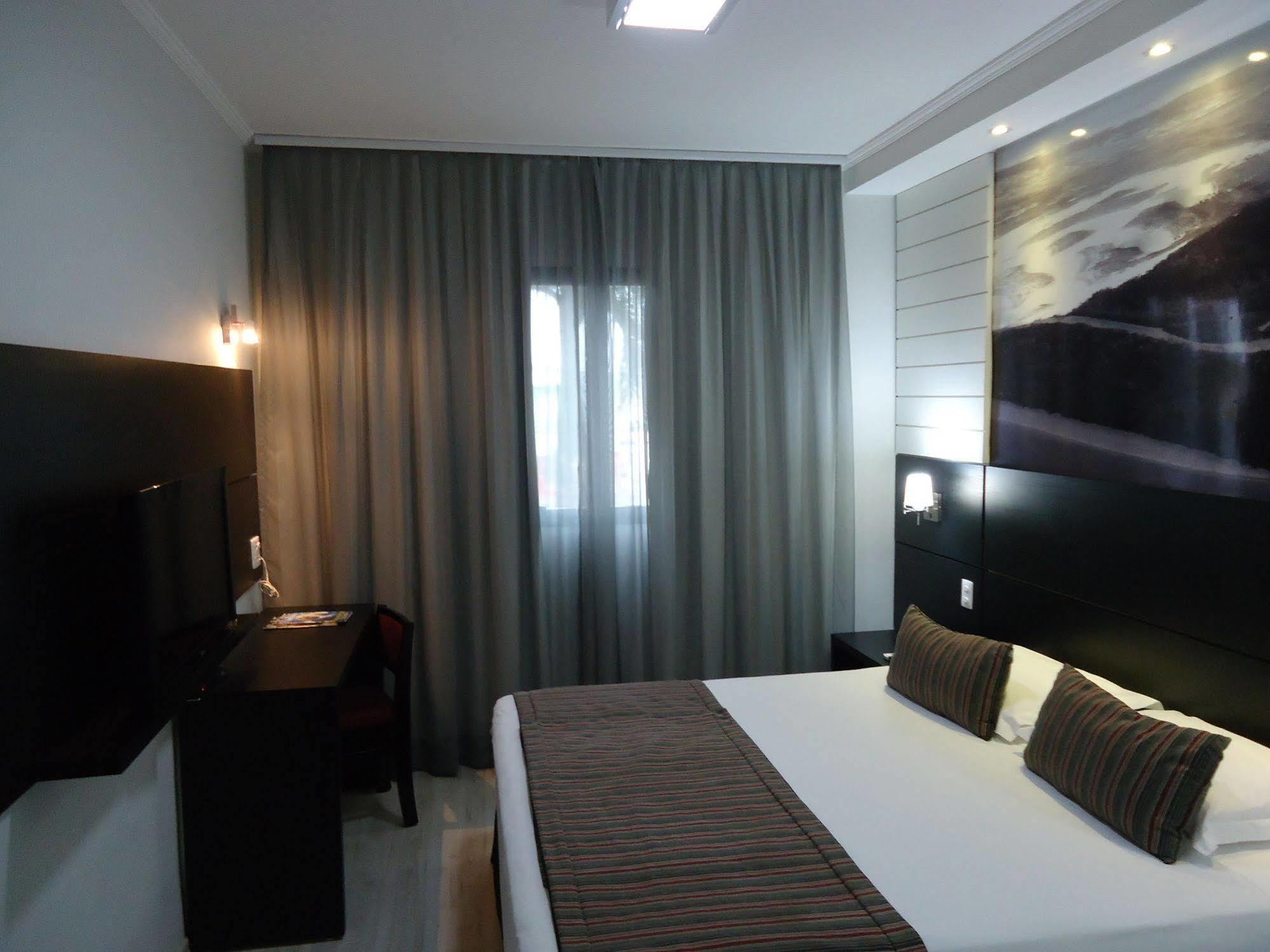 Faro Hotel Taubaté Buitenkant foto